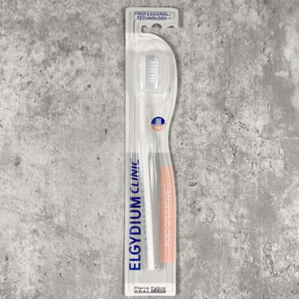 Elgydium, 7/100 Clinic Toothbrush, Soft bristle toothbrush for effective cleaning, 1 toothbrush