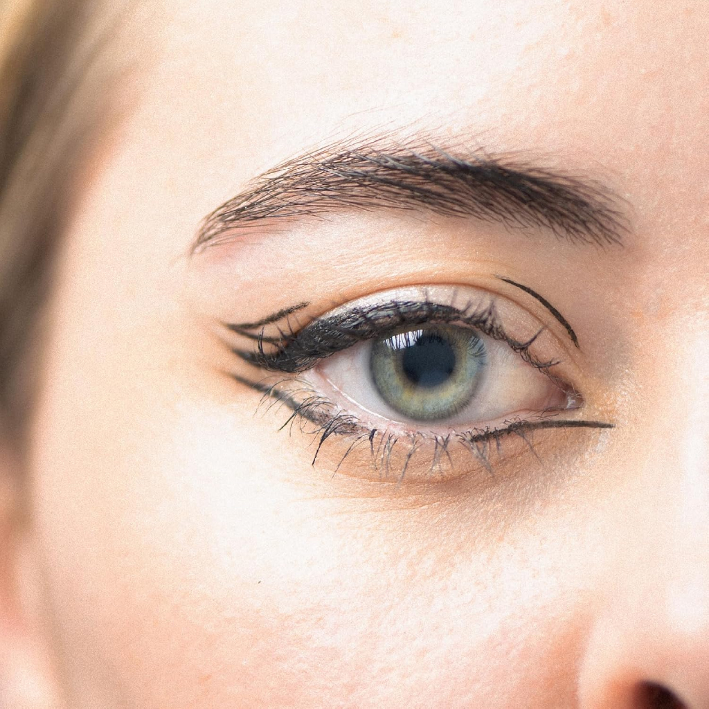 Rimmel London, Exaggerate Liquid Eyeliner, Precision long-lasting black eyeliner, 001 black 2.5ml