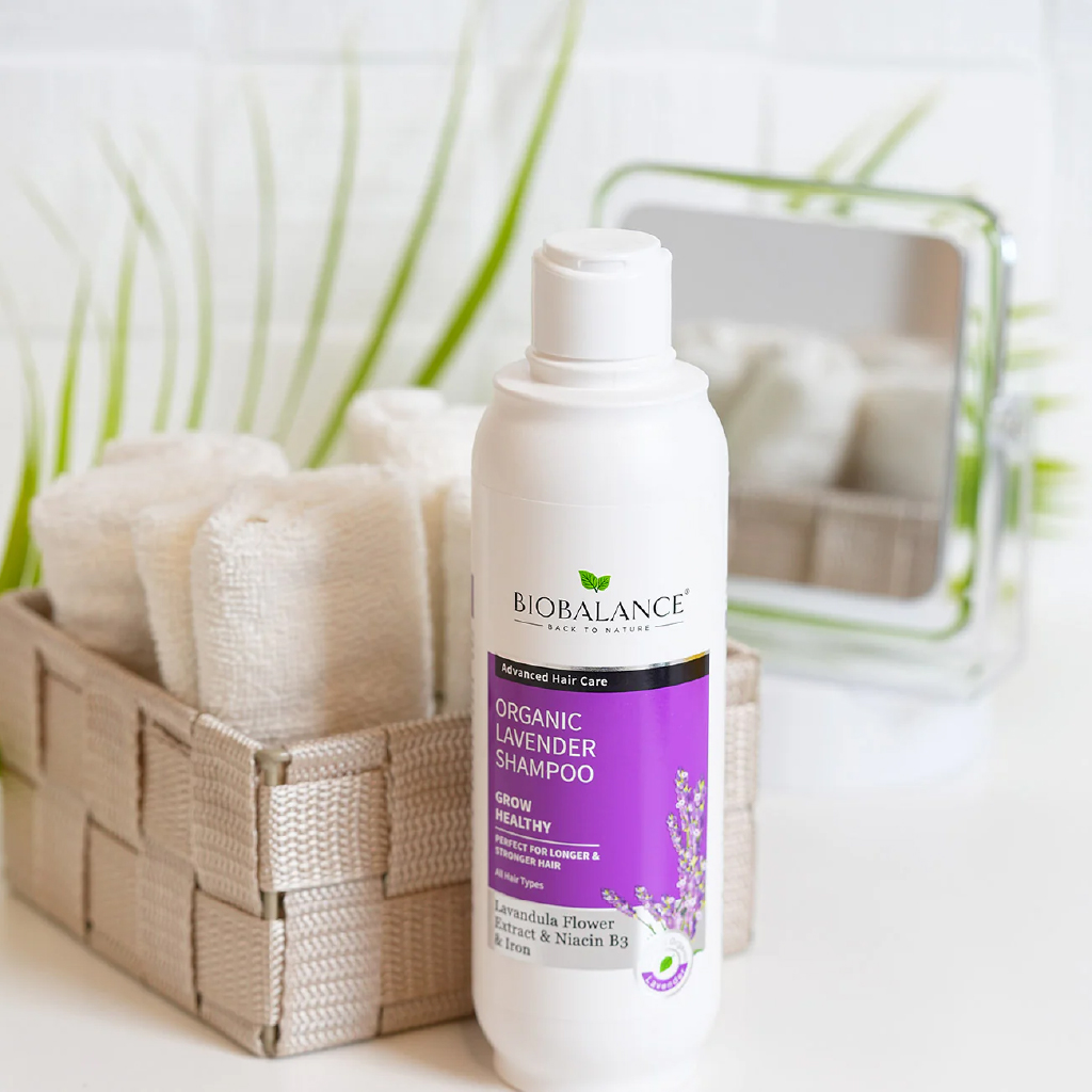 Bio Balance, Lavender Shampoo, Gentle lavender scented hair cleanser, 330ml