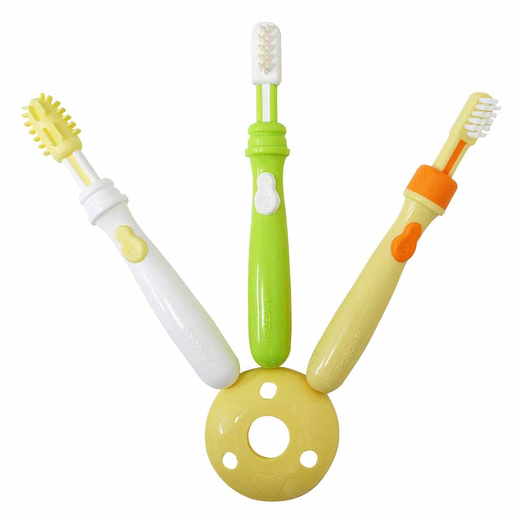 Pigeon, Lesson 1-2-3 Baby Training Toothbrush, Soft bristle toothbrush for toddler oral care