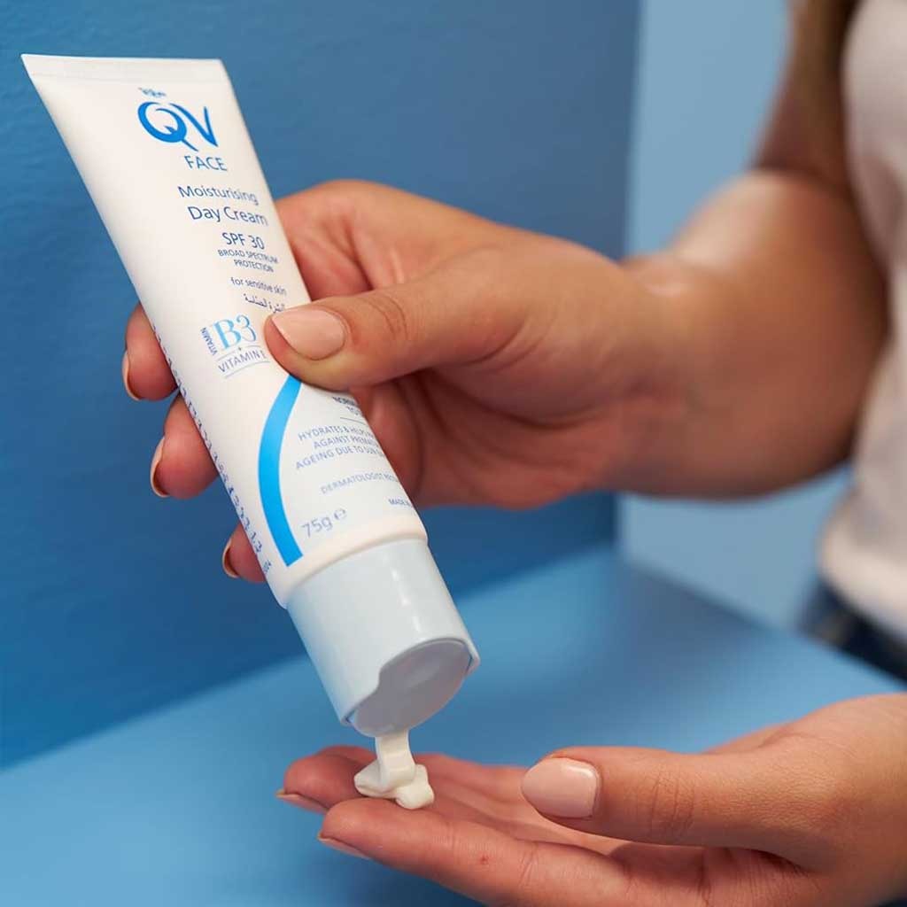 QV, Face Moisturising Day Cream SPF30+, Hydrating day cream with sun protection