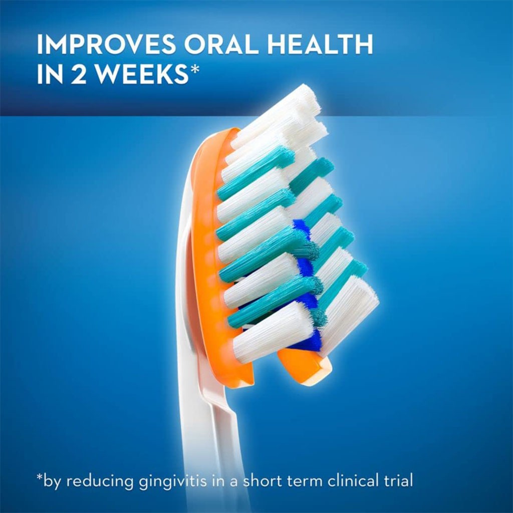 Oral-B, Pro-Expert Pro-Flex Medium Toothbrush, Medium bristle toothbrush for effective cleaning