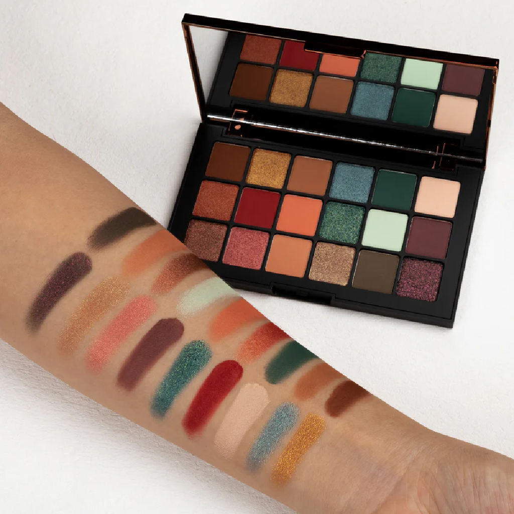 Bolver, Alyan Eyeshadow Palette, 18 color eyeshadow palette with vibrant shades