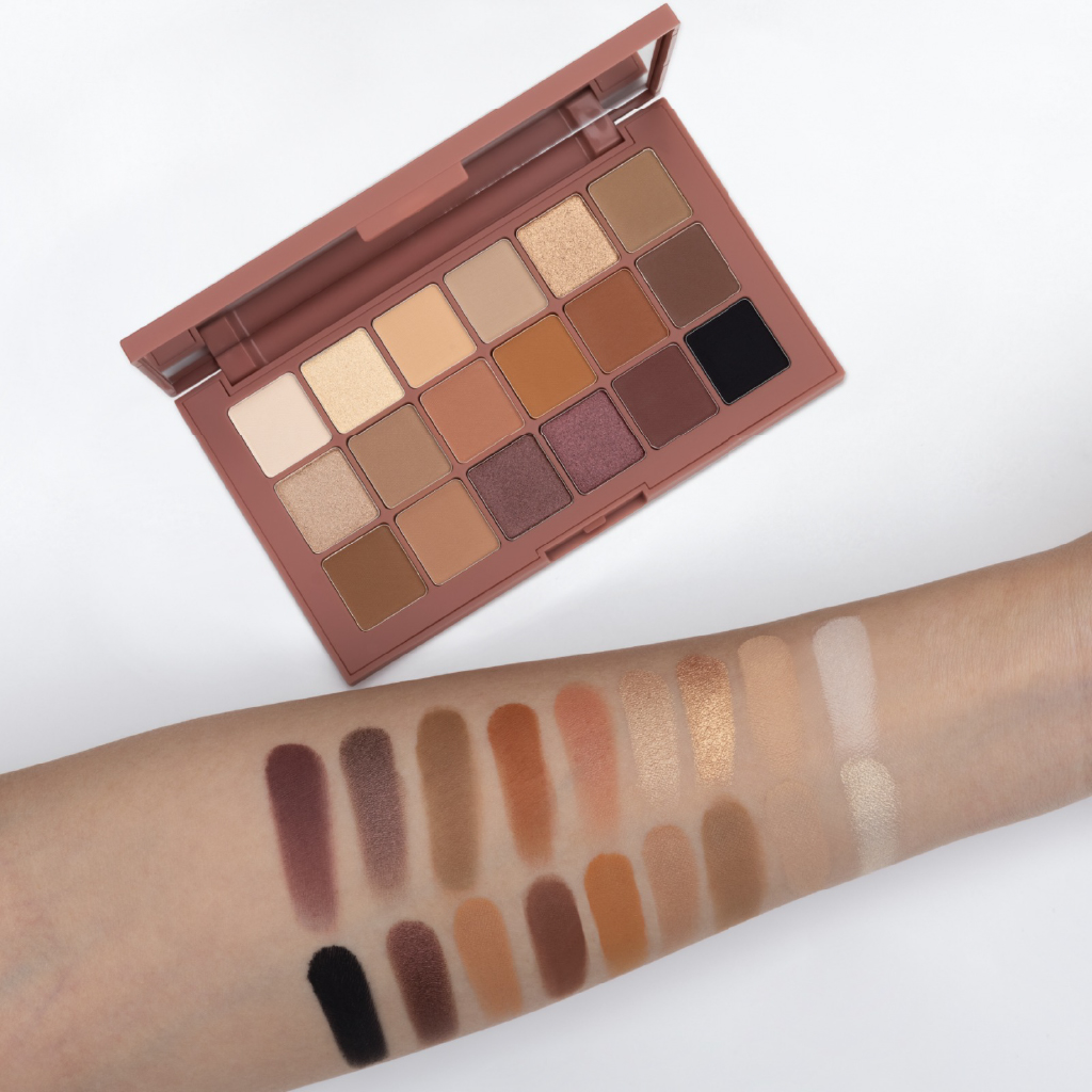 Bolver Nude Eyeshadow Palette 18 Colors Matte and Shimmer E11