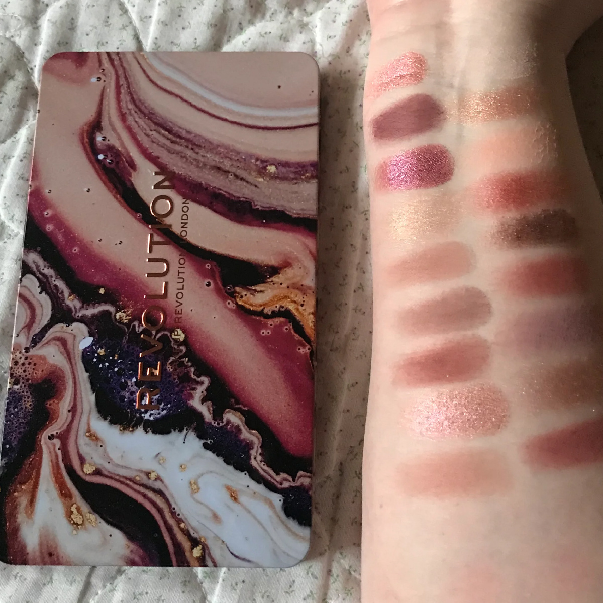 Makeup Revolution, Forever Flawless Allure Palette, Highly pigmented eyeshadow palette for versatile looks