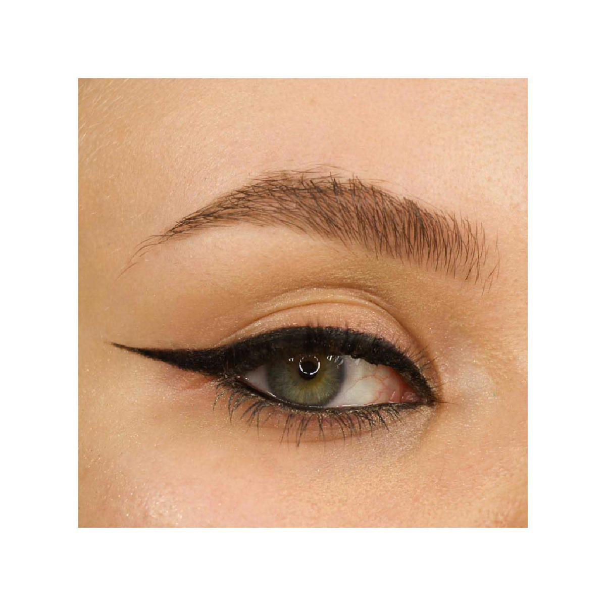 Makeup Revolution, Streamline Waterline Eyeliner Pencil Black, Smooth application waterproof eye liner