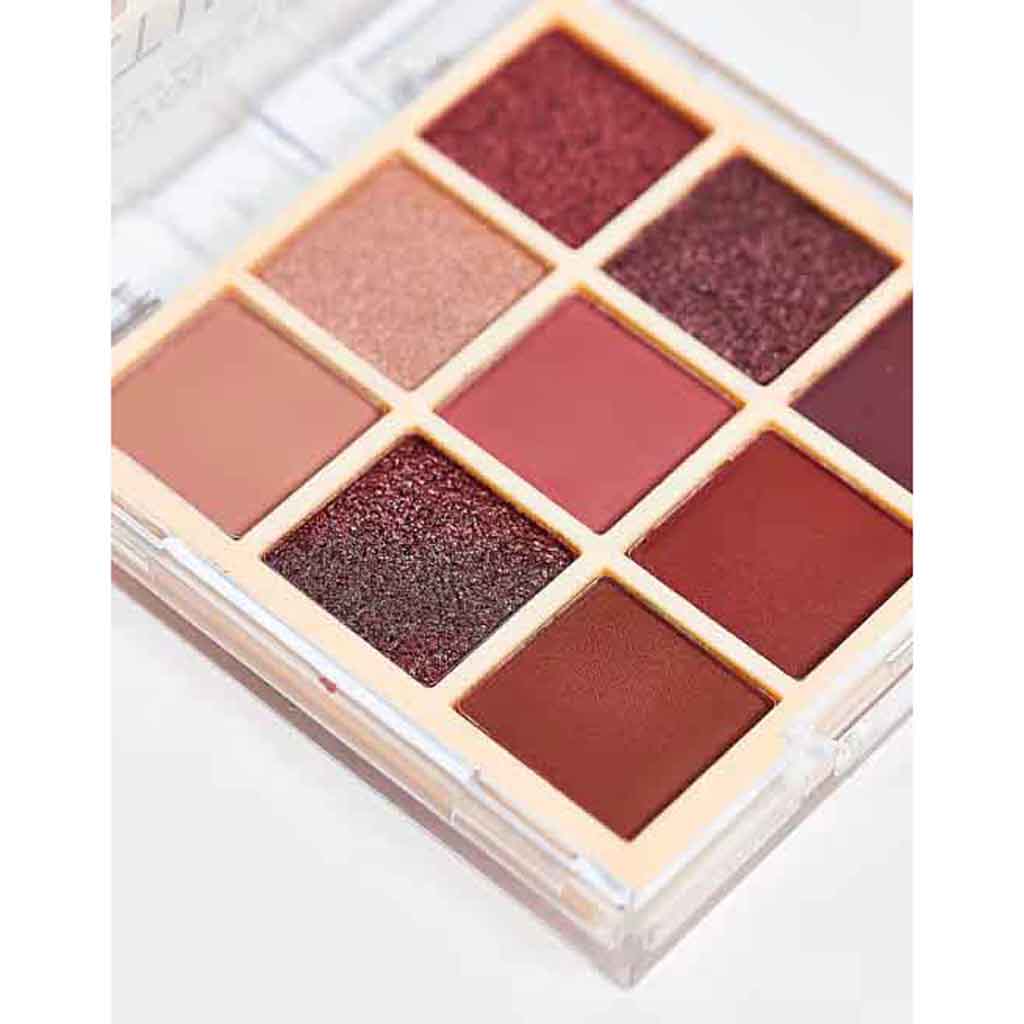 Makeup Revolution, Ultimate Nudes Shadow Palette Dark, Versatile eyeshadow palette with dark tones