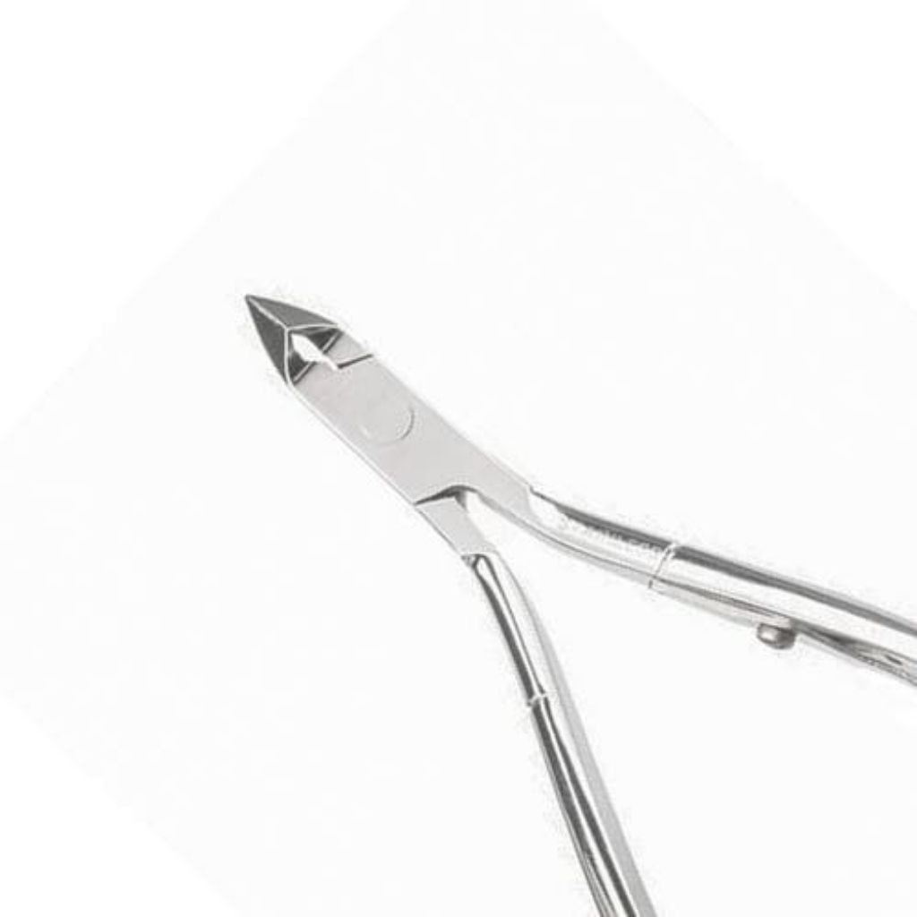Titania, Cuticle Nipper 1059 STB, Sharp stainless tool for neat nail care