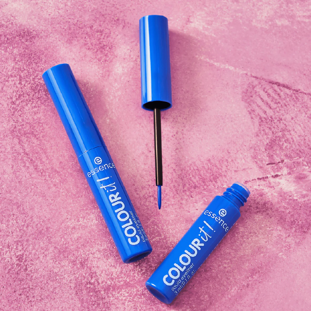 محدد عيون سائل من ESSENCE COLOUR IT! 01