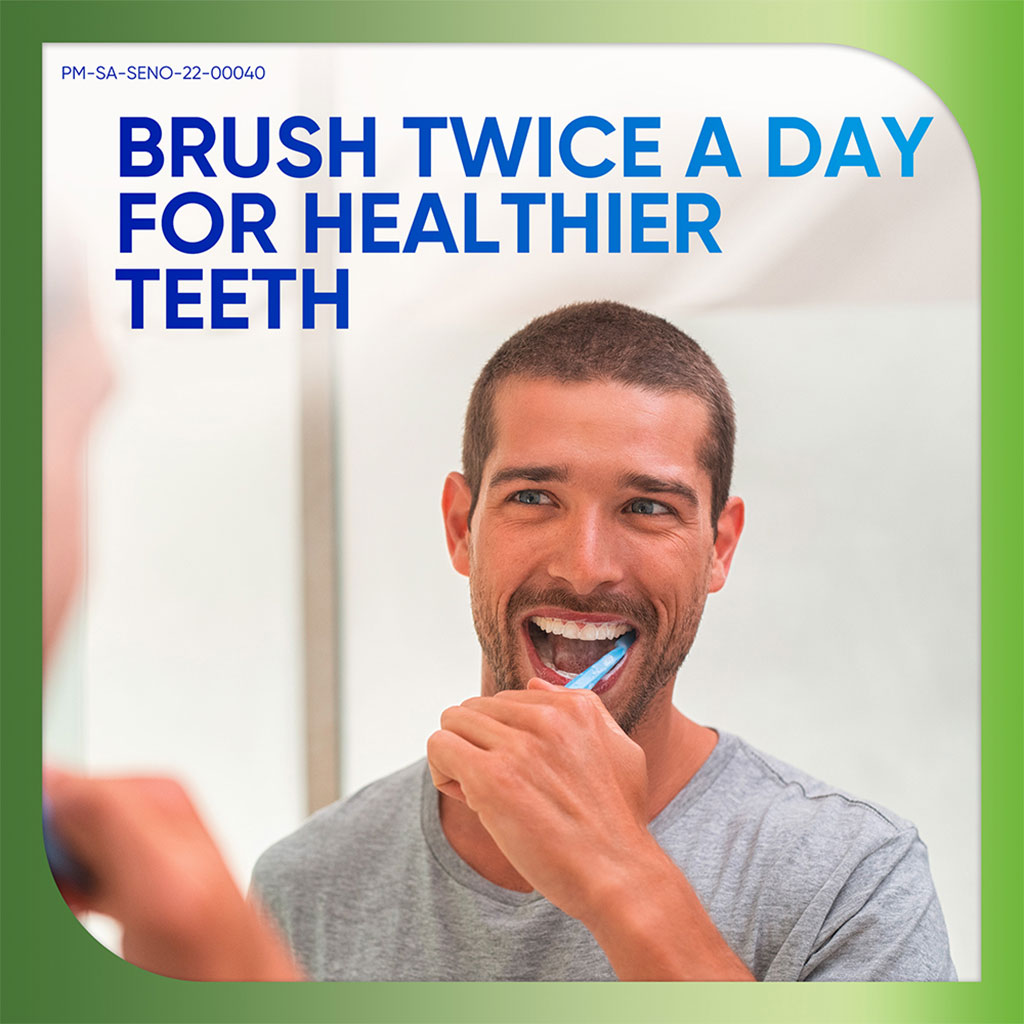 Sensodyne, Nourish Naturally Fresh Daily Toothpaste, Toothpaste with natural peppermint and eucalyptus oil, 75ml