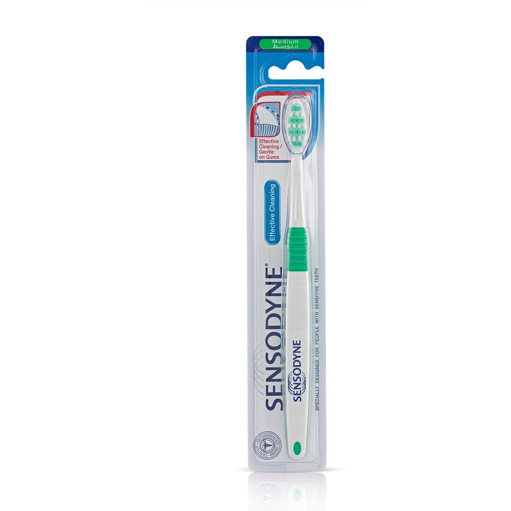 Sensodyne, Effective Cleaning Toothbrush Medium, Medium bristle toothbrush for thorough cleaning