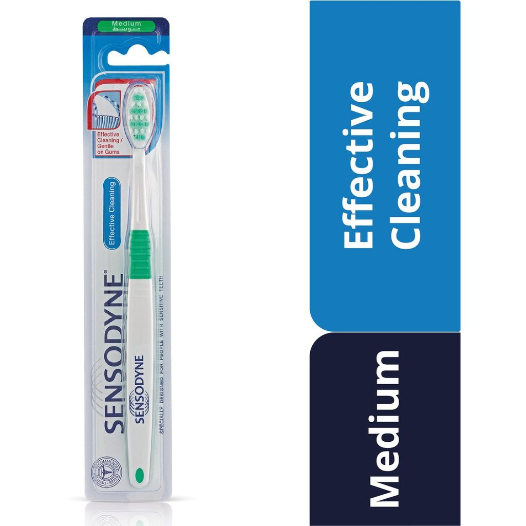 Sensodyne, Effective Cleaning Toothbrush Medium, Medium bristle toothbrush for thorough cleaning