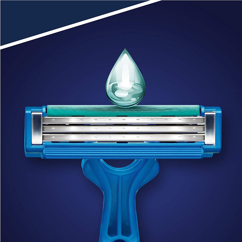 Gillette, Blue Simple 3 Men's Disposable Razor, Triple Blade Disposable Razor for Men, 4 razors