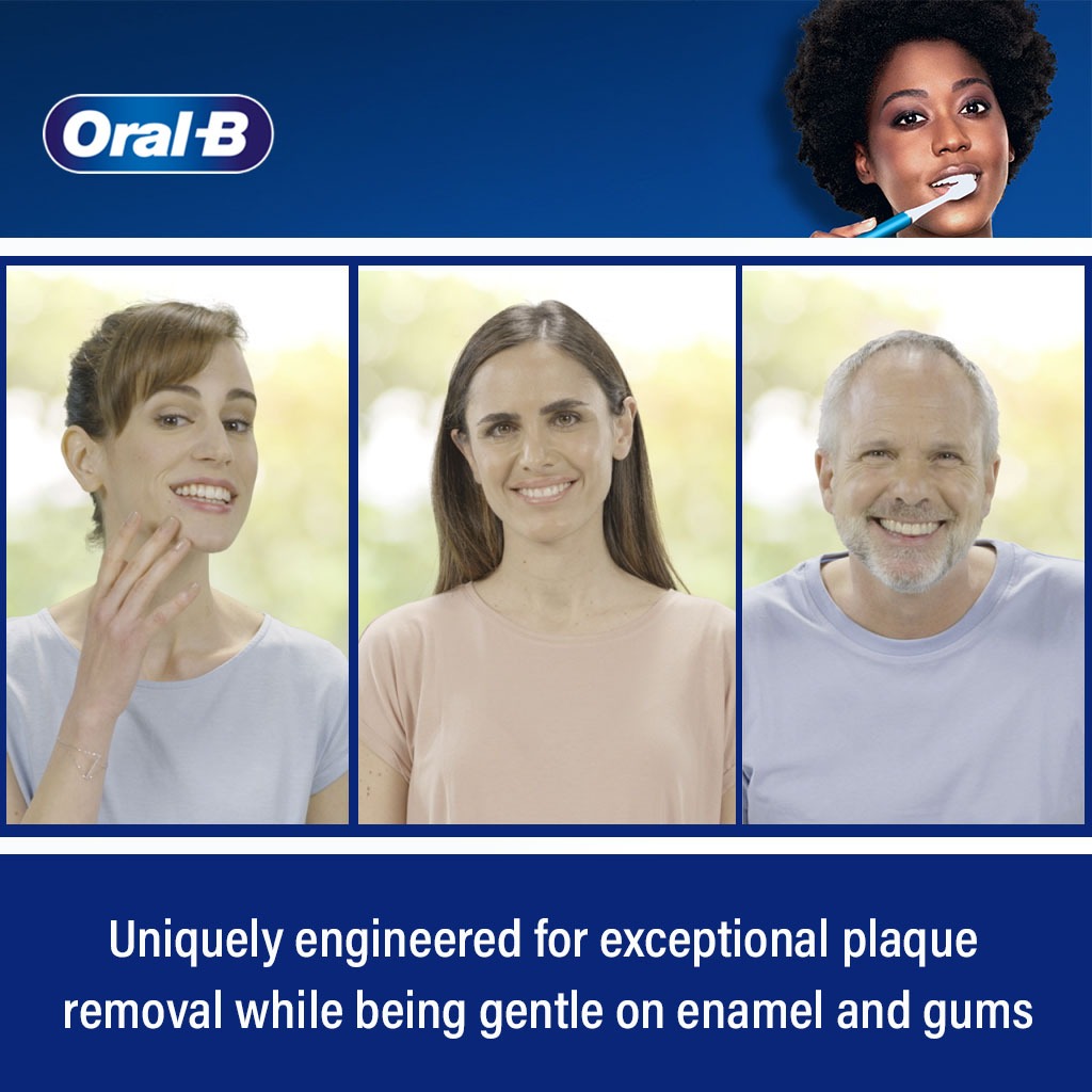 Oral-B, CrossAction Complete 7 Manual Toothbrush, Medium bristle toothbrush with advanced plaque removal, 2 pieces