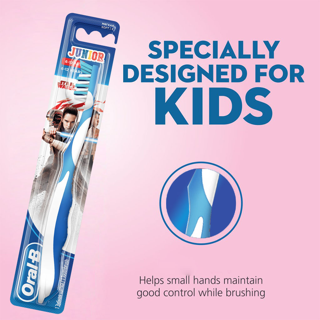 Oral-B, Ultra-Thin Sensitive Manual Toothbrush, Soft bristles for sensitive gums, Soft