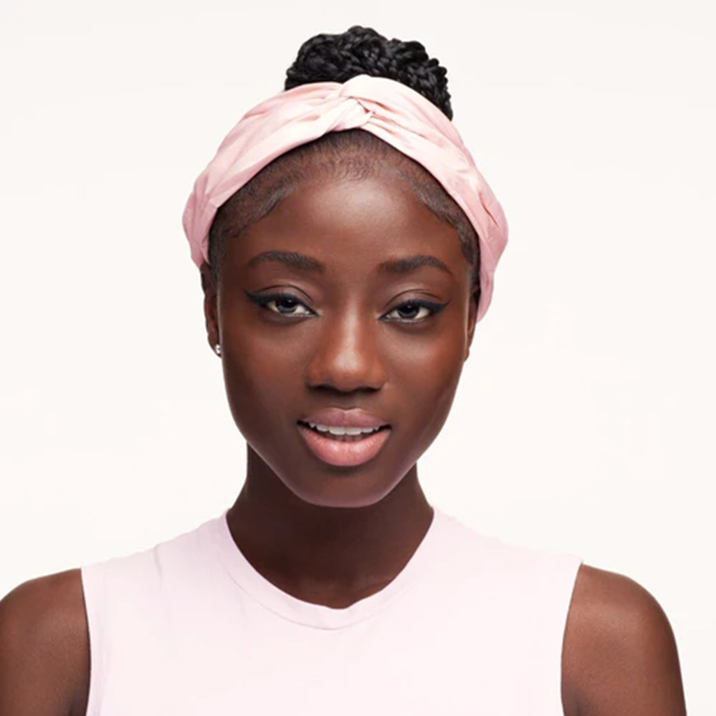 Essence, Stay & Play Gel Eyeliner 01 Black Raven, Long-lasting gel eyeliner in intense black, shade 01