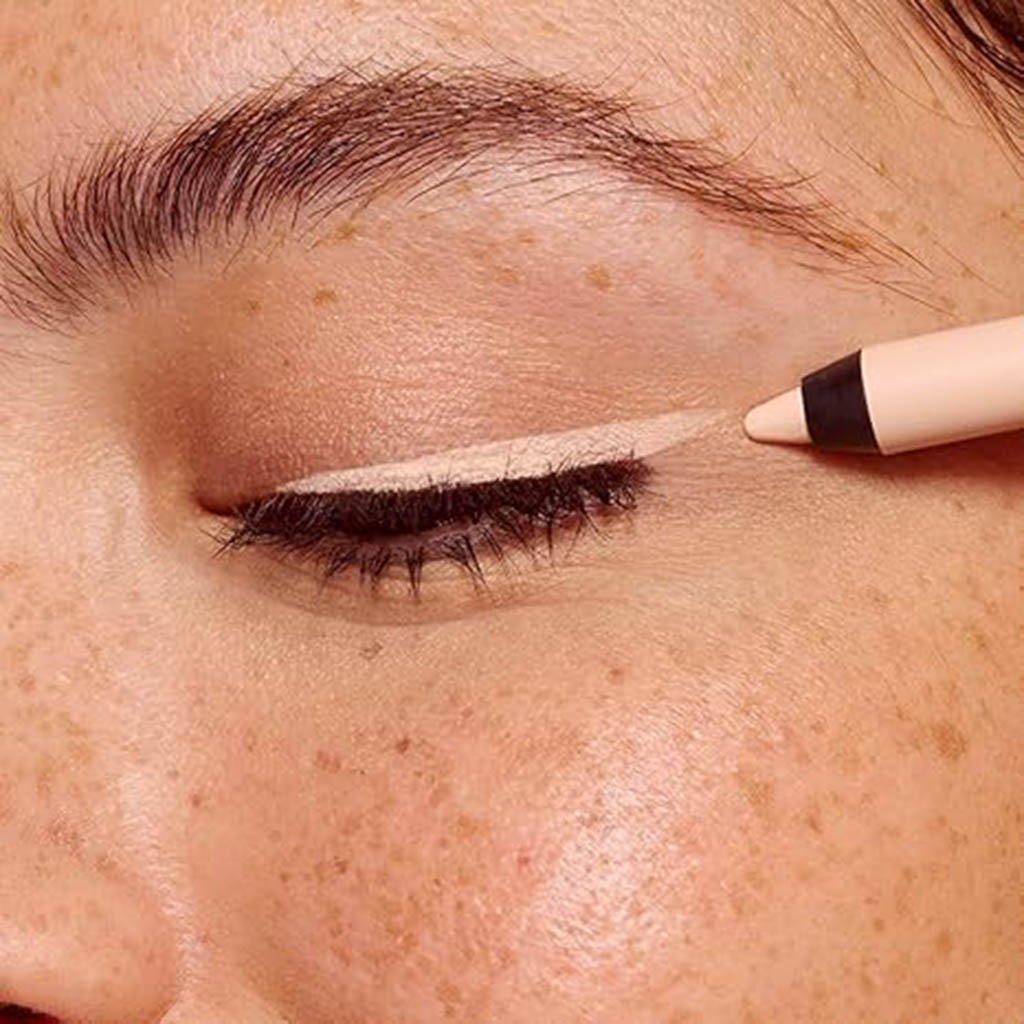 Essence, Stay & Play Gel Eyeliner, Long-lasting silky nude gel eyeliner, 01