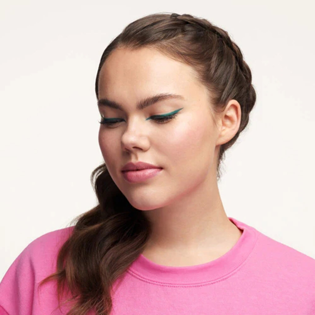 Essence, Stay & Play Gel Eyeliner - Shade 07 Emerald Dragon, Long-lasting gel eyeliner with vibrant color