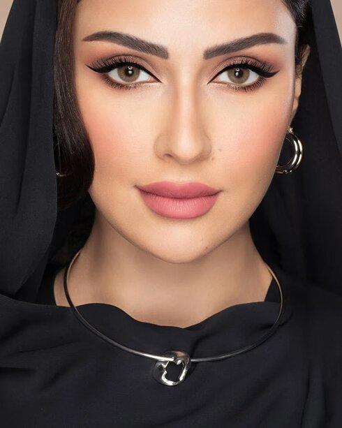 Newlens, Contact lenses Cappuccino, Colored contact lenses for natural eye enhancement