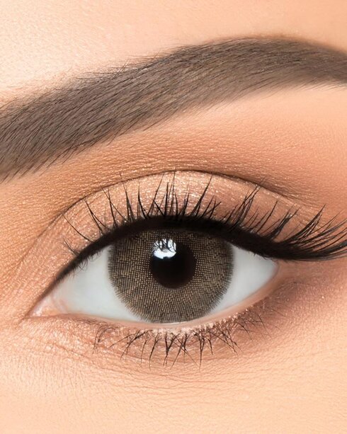 Newlens, Contact lenses Amber, Colored contact lenses with warm amber tone