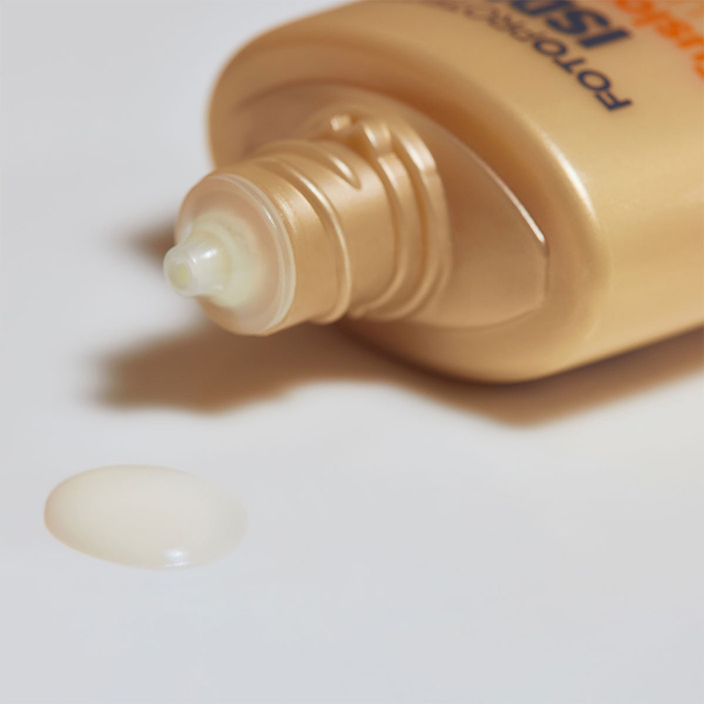 Isdin, Fotoprotector SPF30 Sunscreen Fusion Water Urban, Lightweight water-based sunscreen for daily use, 50ml